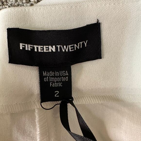 FIFTEEN TWENTY Women's Button Up Short Size 2 In Off White - Picture 6 of 15